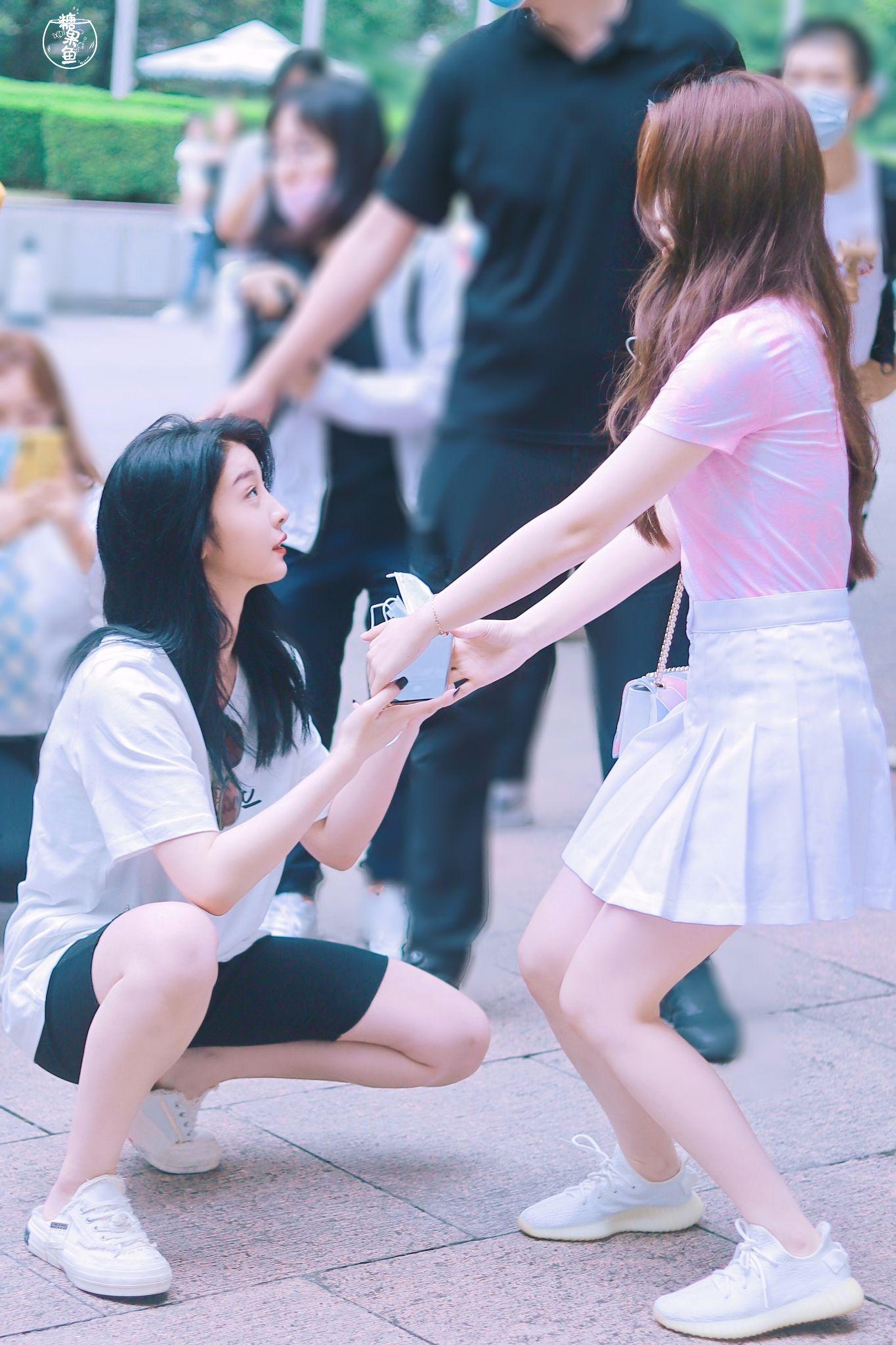 有没有推荐的百合女女cp