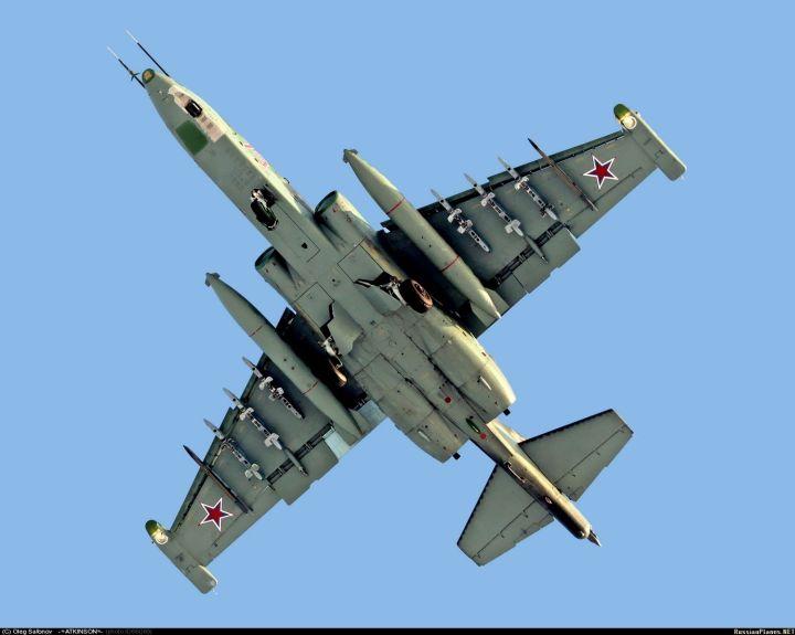 最新型的a10与苏25攻击机论攻击力哪个强悍