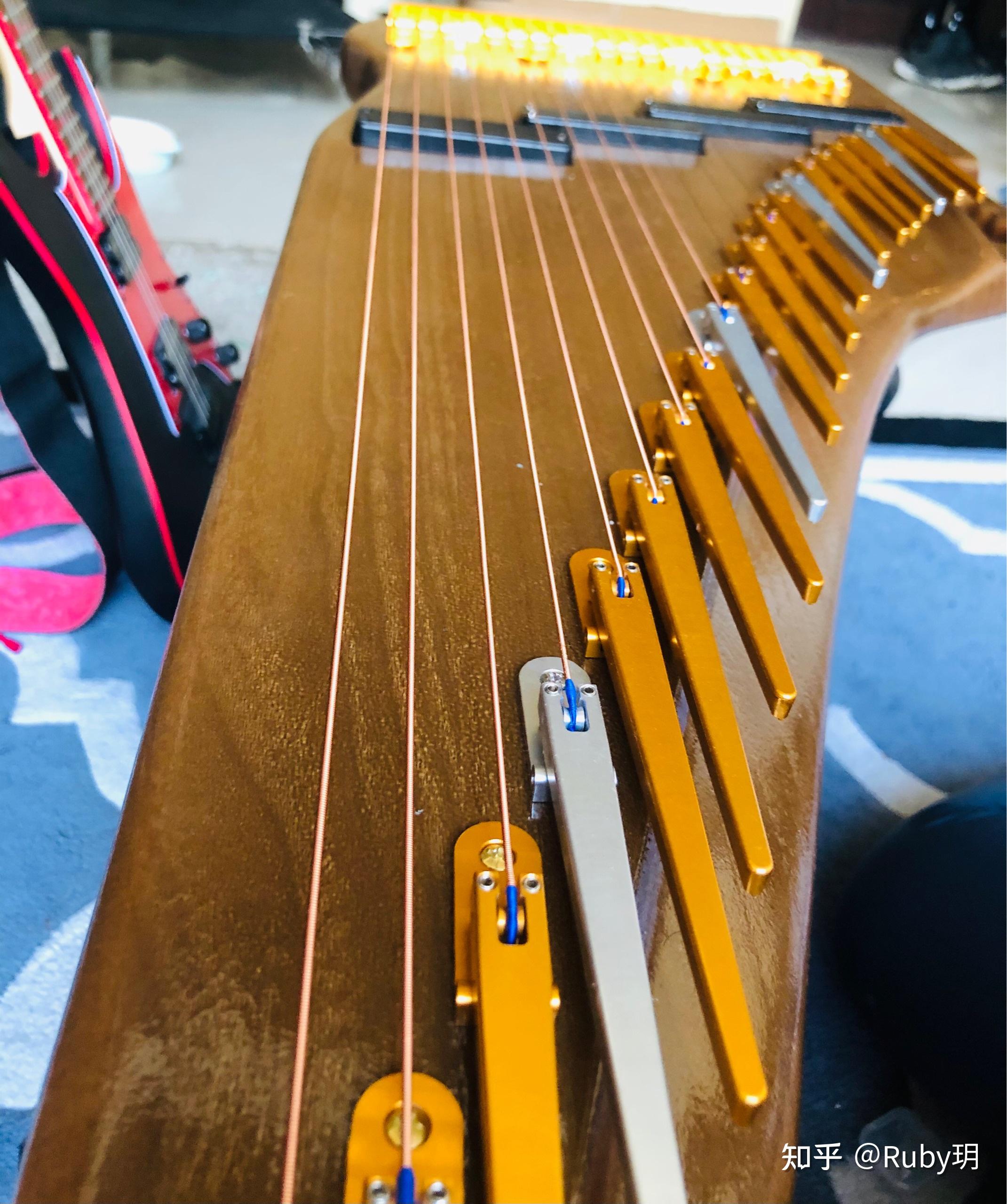 我们演奏人急需的一键转调的电古筝终于来啦妈呀