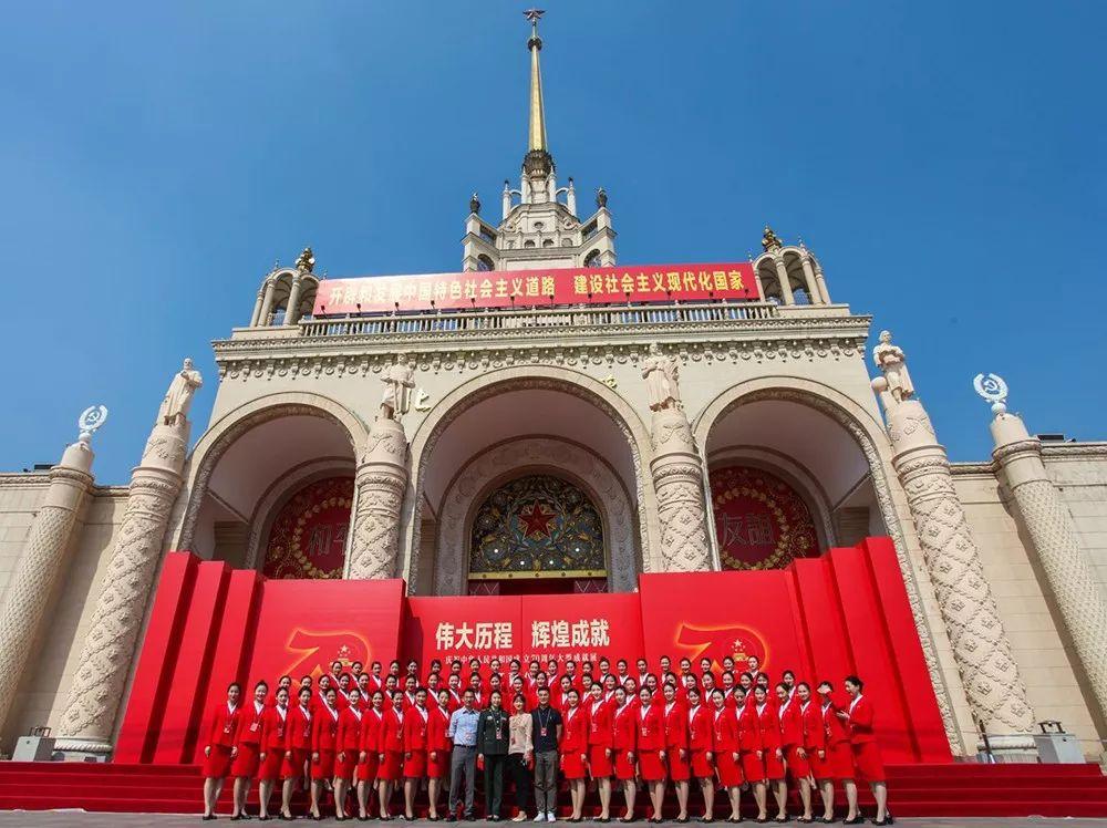 万里挑一她在用心讲好中国故事中绽放光彩