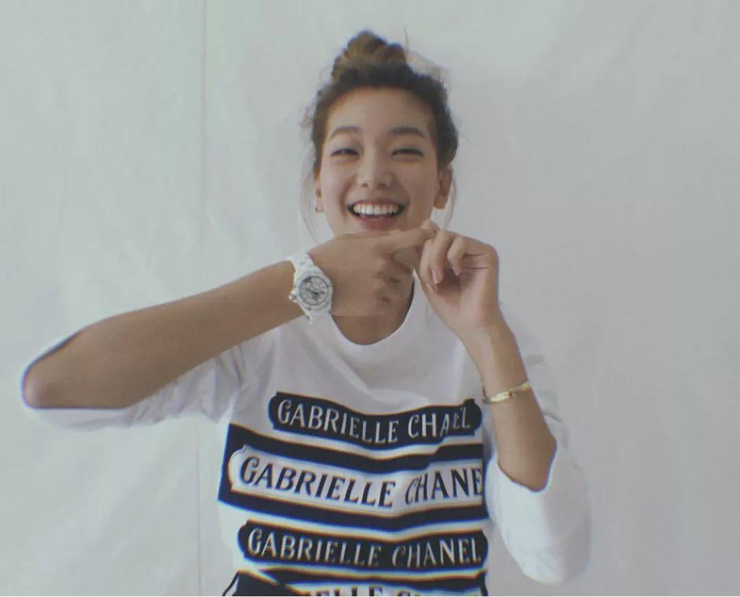 0?她是高级脸的大势模特「李皓京」!