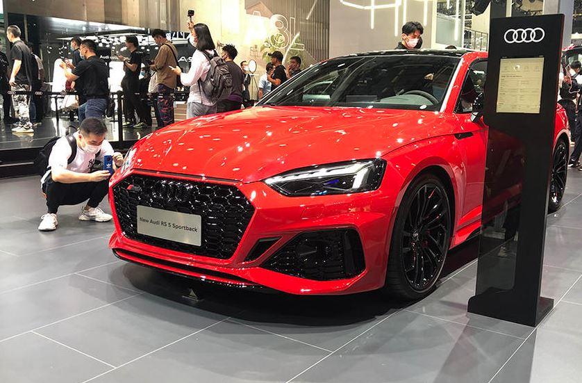 北京車展新款奧迪rs5sportback亮相配led光源搭29升v6