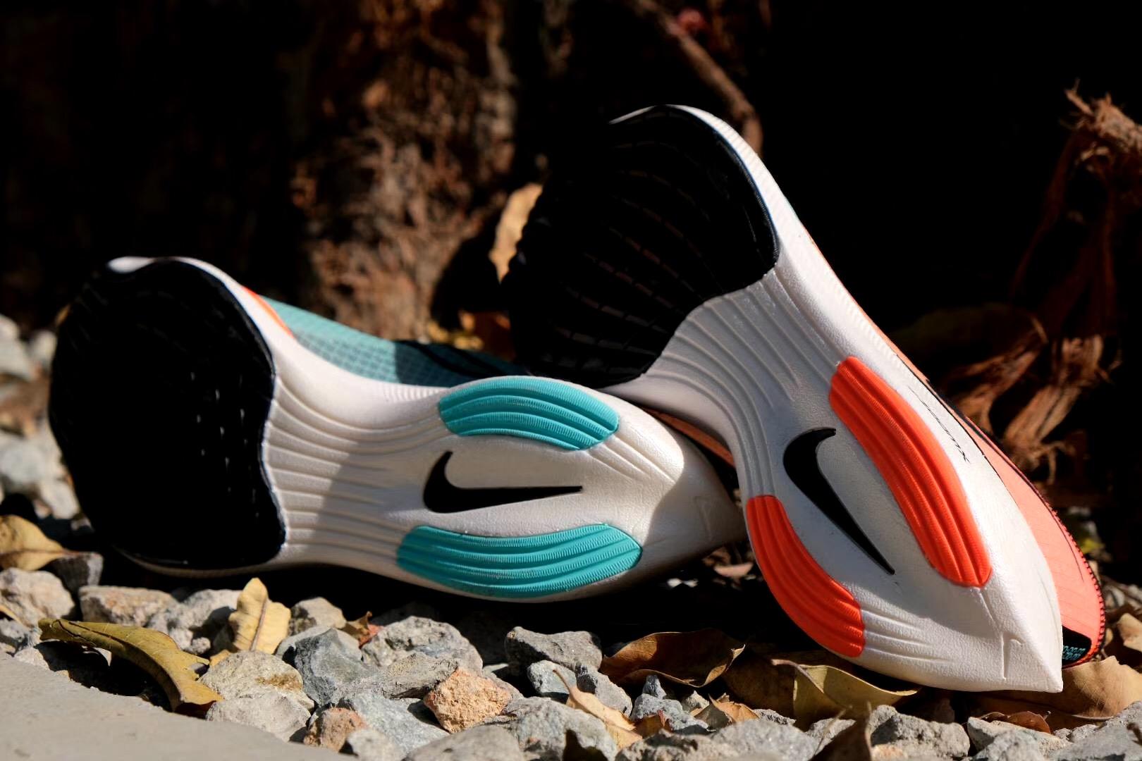 开箱| nike zoomx vaporfly next%箱根驿传限定版上线! - 知乎