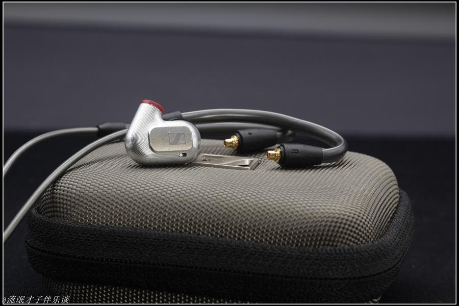 则是源于ie900本身,森海塞尔发布上一代的耳塞旗舰ie800s是2017年的事