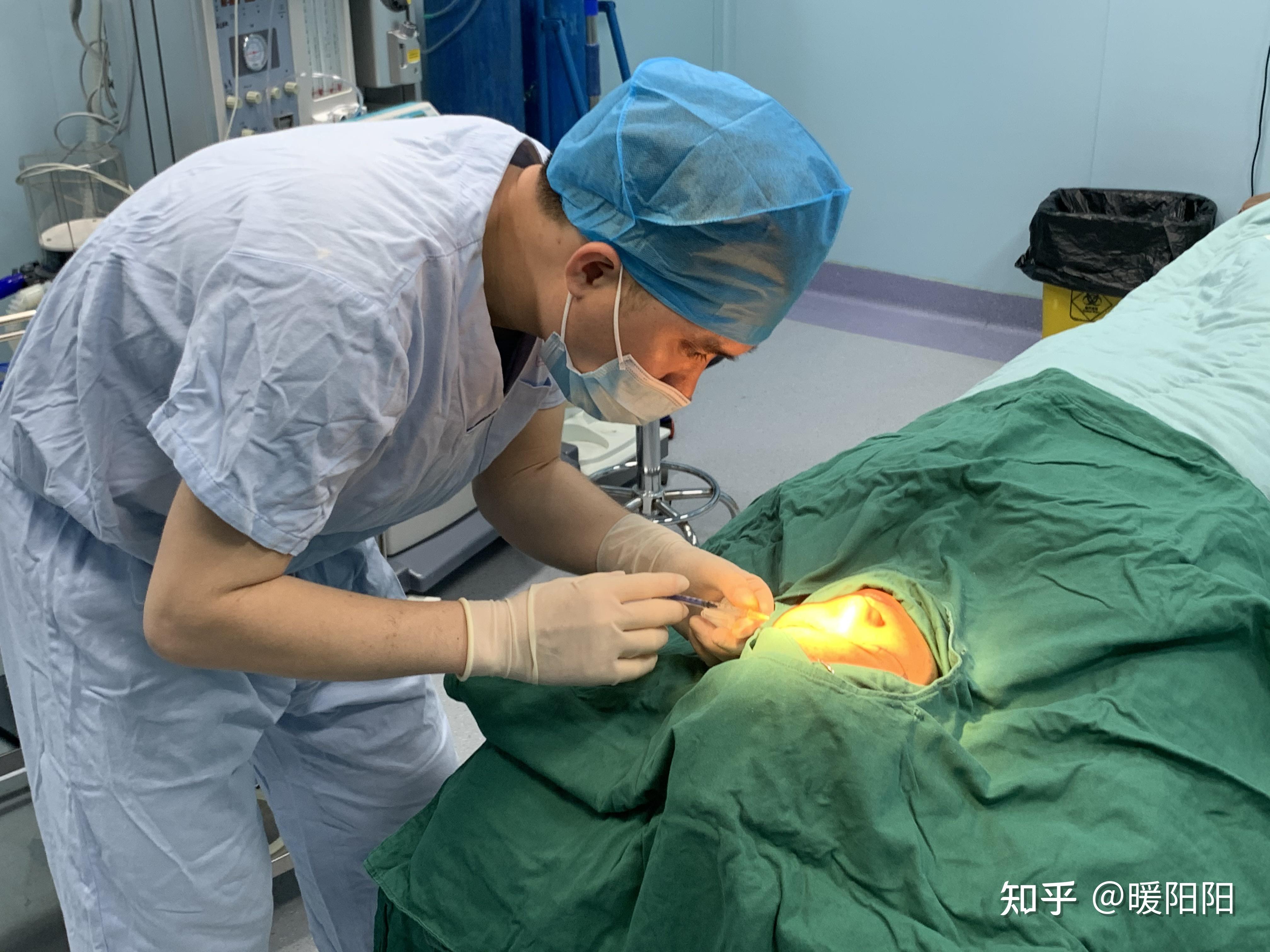 什么样的眼睛适合割双眼皮怎样割双眼皮才会显得自然