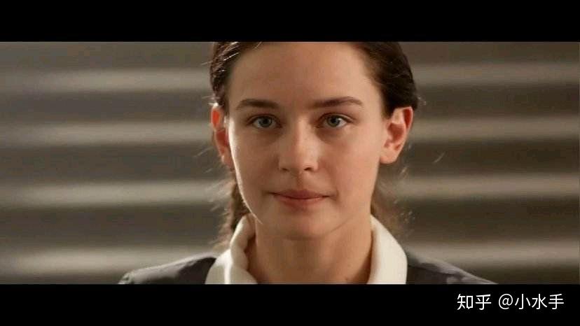 如何尽可能全面客观真实地了解柳德米拉帕夫利琴科