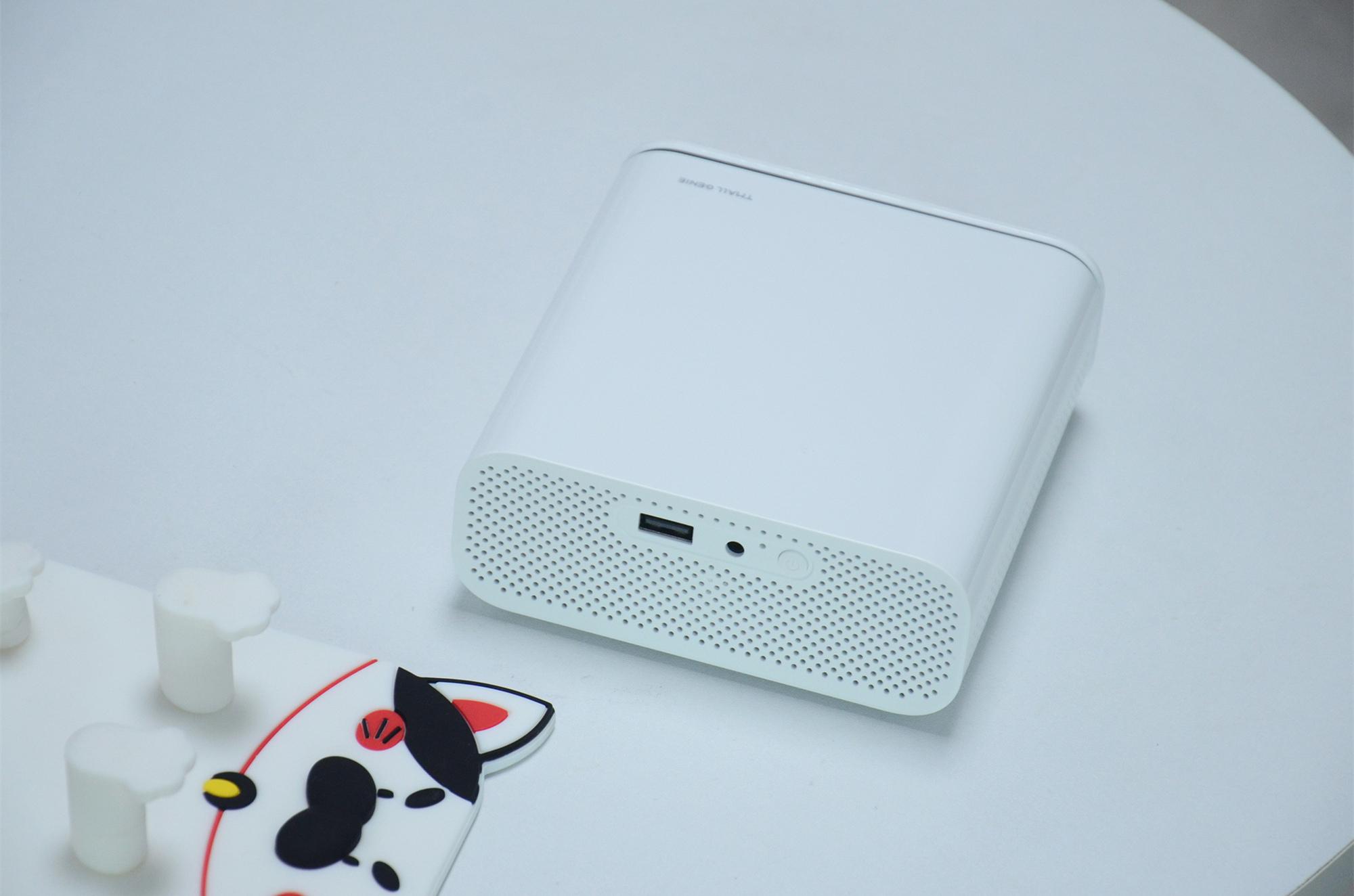 真的可以投射100寸画面天猫精灵小白盒智能投影仪实测