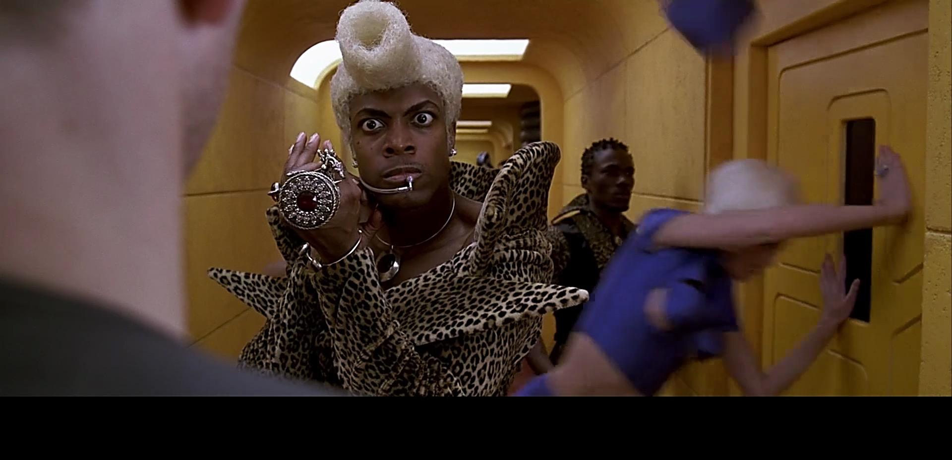 大家对电影第五元素里面的服装与音乐如何看待