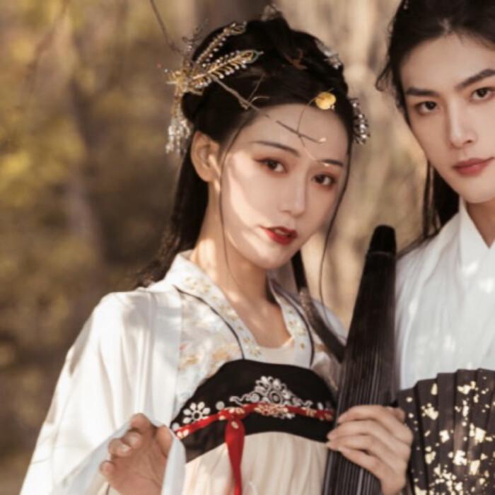 有没有好看的古风唯美情侣头像,真人的?