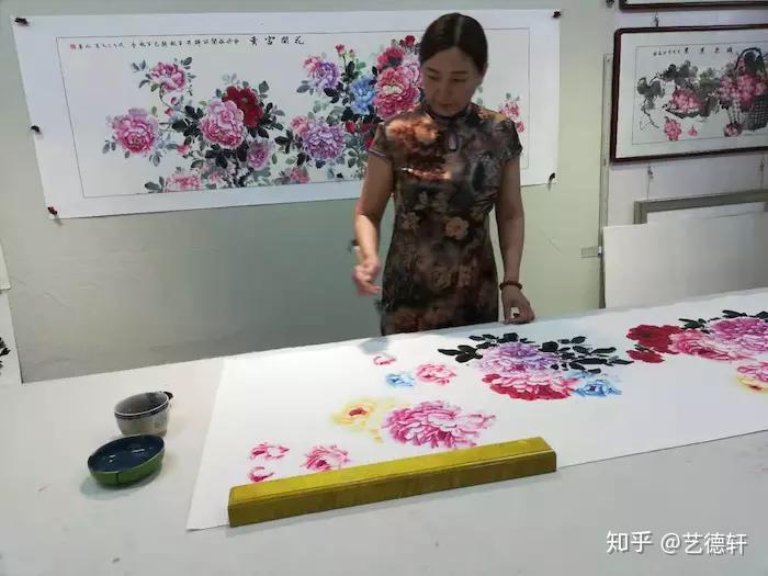 画家李淑华:情随笔墨走 人在艺海游