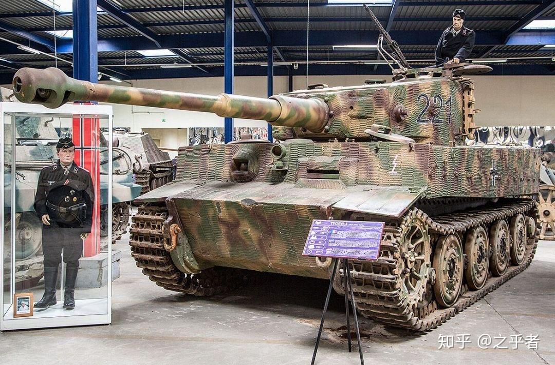 内爆式原子弹的原理 v2-5facecf5264400c56f1e0a248e4dc664_r.jpg