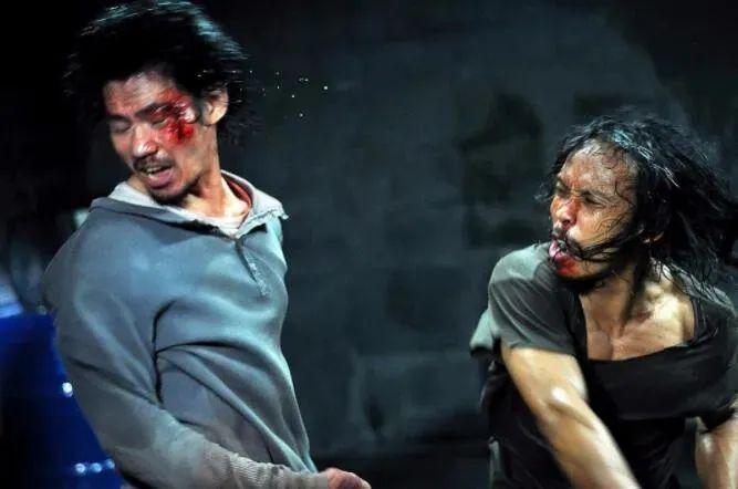 与印度尼西亚拳师伊科·乌艾斯结缘的他,曾将格斗电影推至高潮,打造出