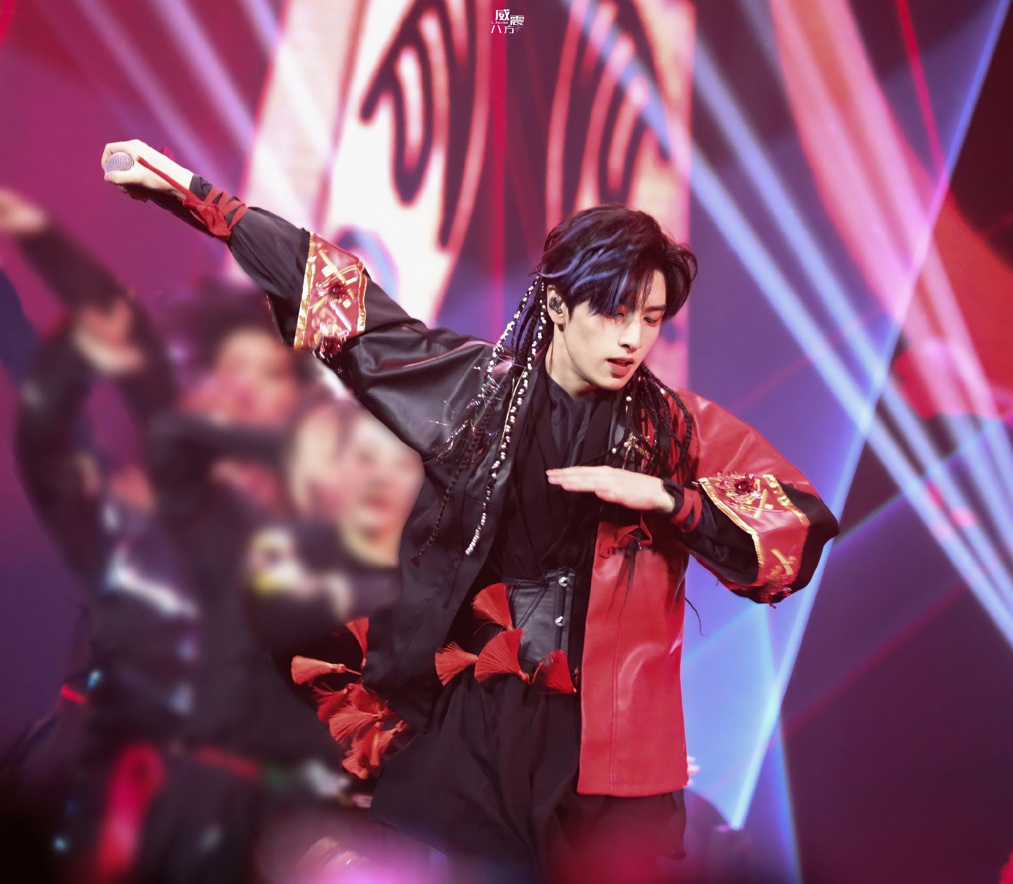 跪求tnt时代少年团无水印高清少见的照片