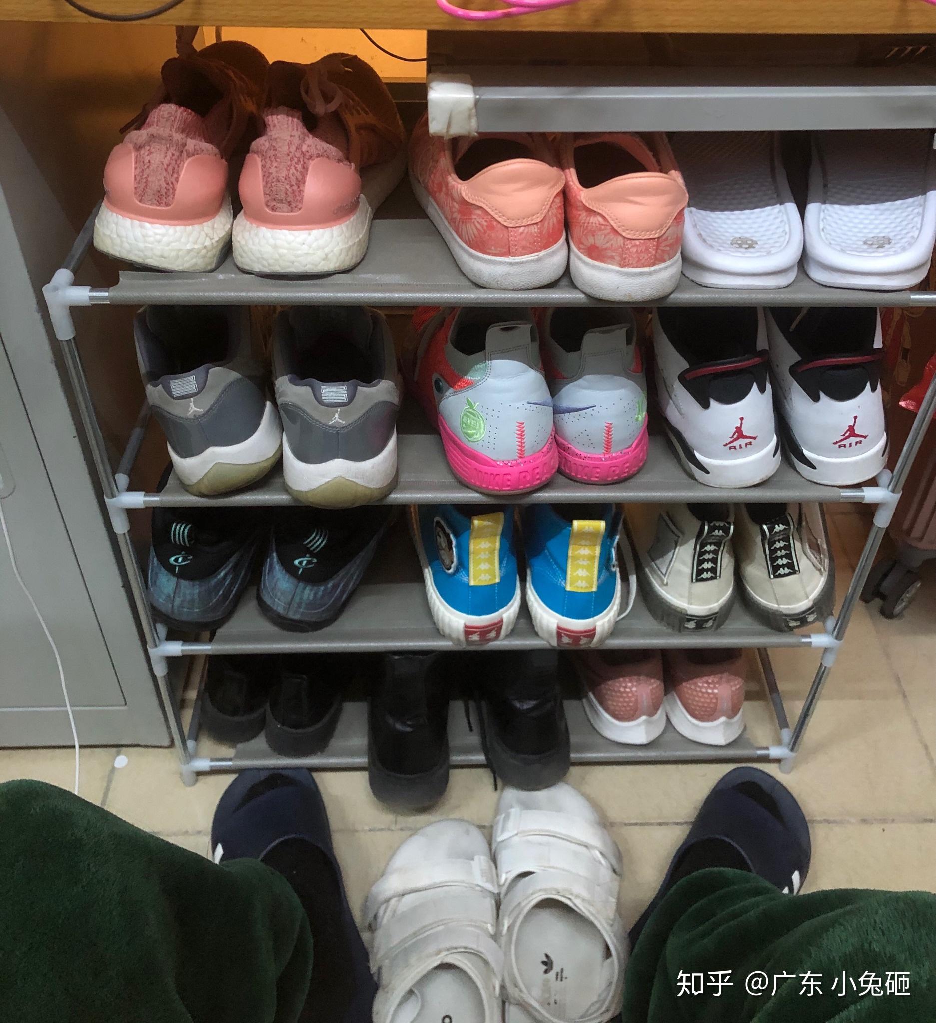 室友的鞋柜,大家觉得这是什么程度的鞋狗?