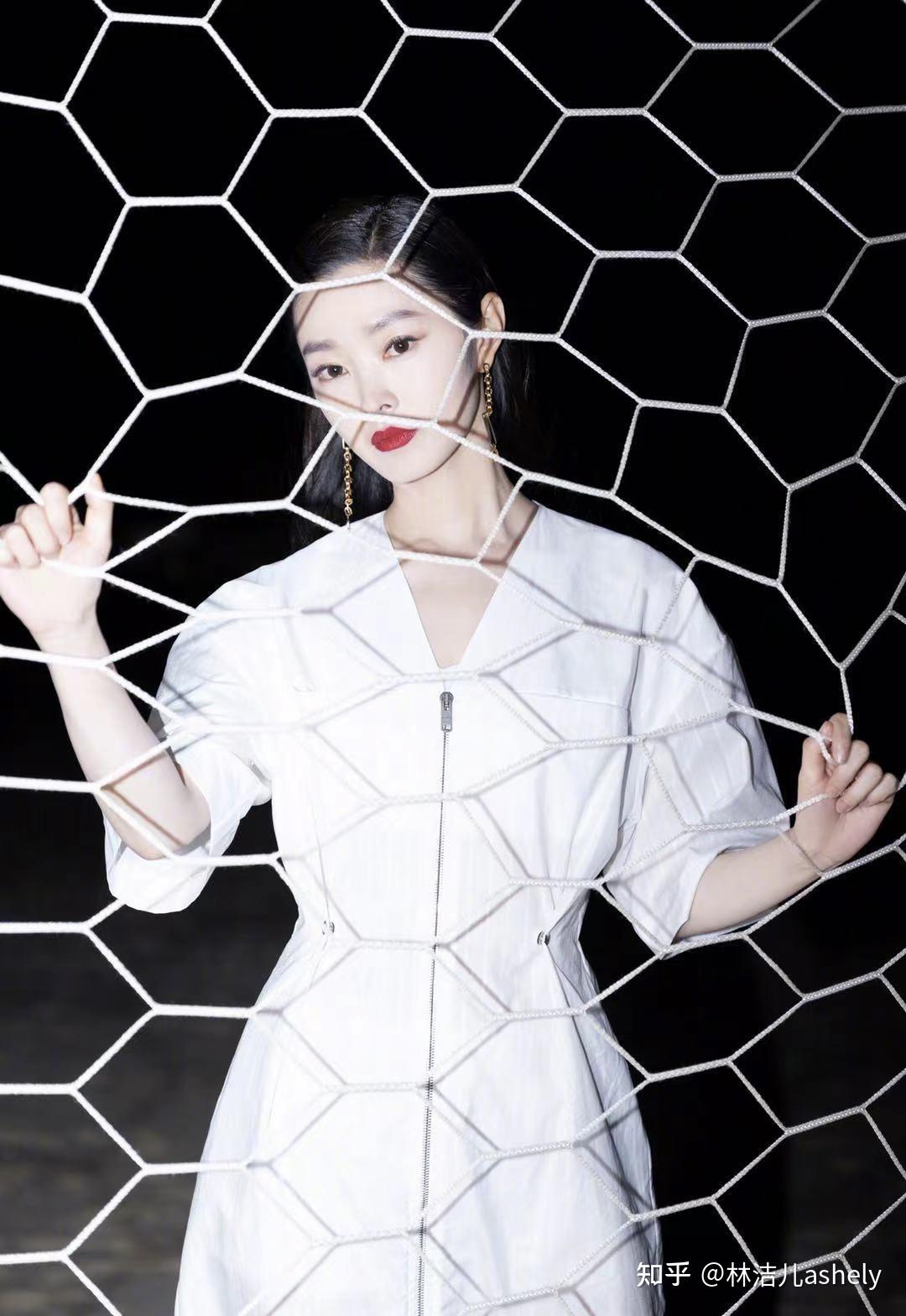 宋轶的皮肤真的白到发光,普通人怎么能做到皮肤美白干干净净? - 知乎