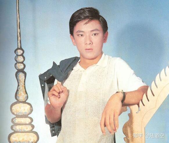 林青霞为他着迷成龙请他摆脱新义安纠缠比李小龙早红4年的王羽是谁