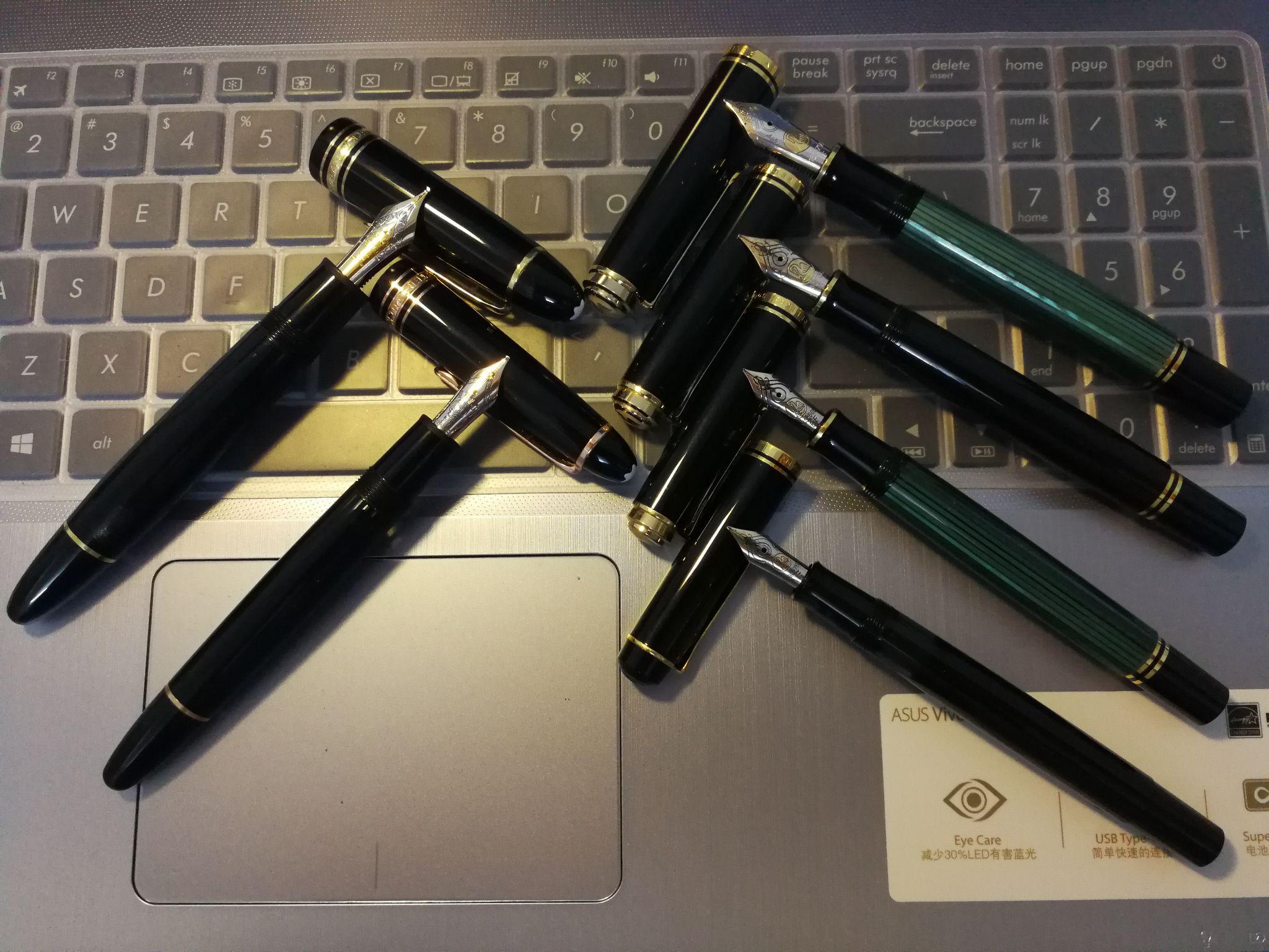 以前读书的时候用过无数支十几块,几十块的廉价钢笔,没有一支能幸存