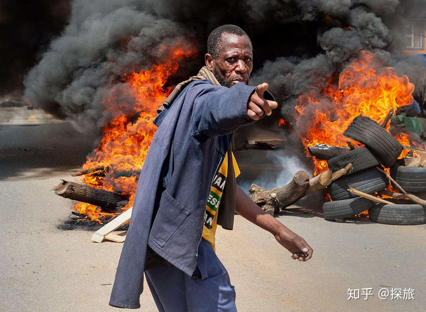 美国这么多黑人,大多数是美国南北战争之前,从非洲贩卖过来的奴隶后裔