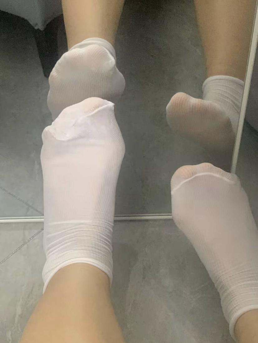 女生穿短白袜有多好看