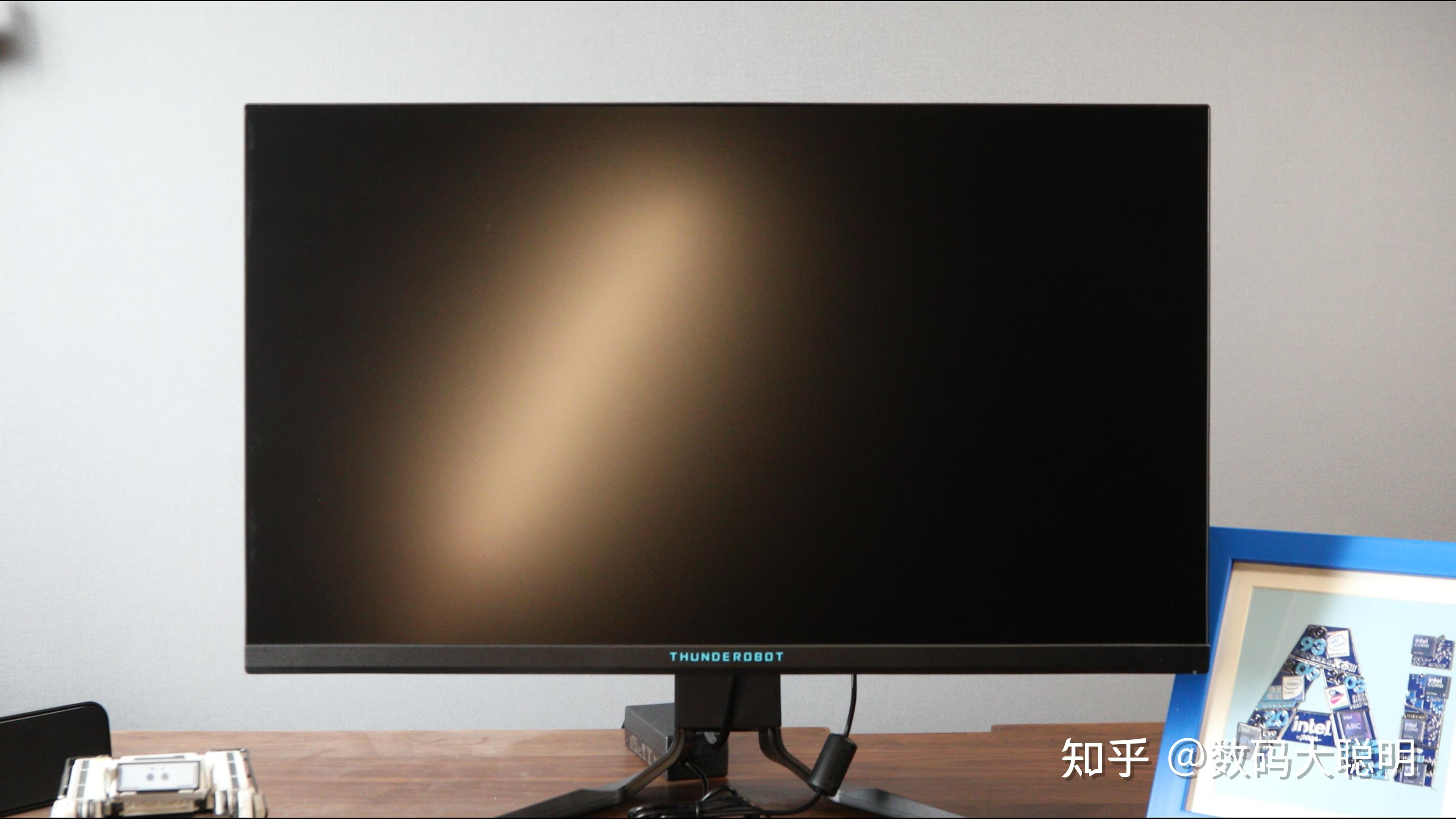 屏丨全球首款24寸2k240hz显示器雷神lq25f240l综合评测fps发烧而生但