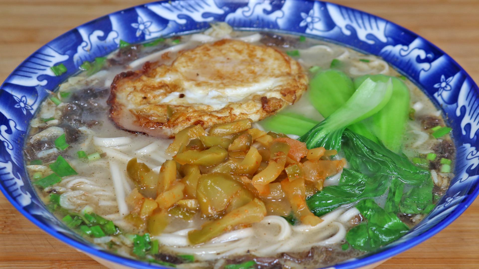 煮面条的关键点发布于 22 小时前 · 129 次播放面条烹饪面馆面食煮面