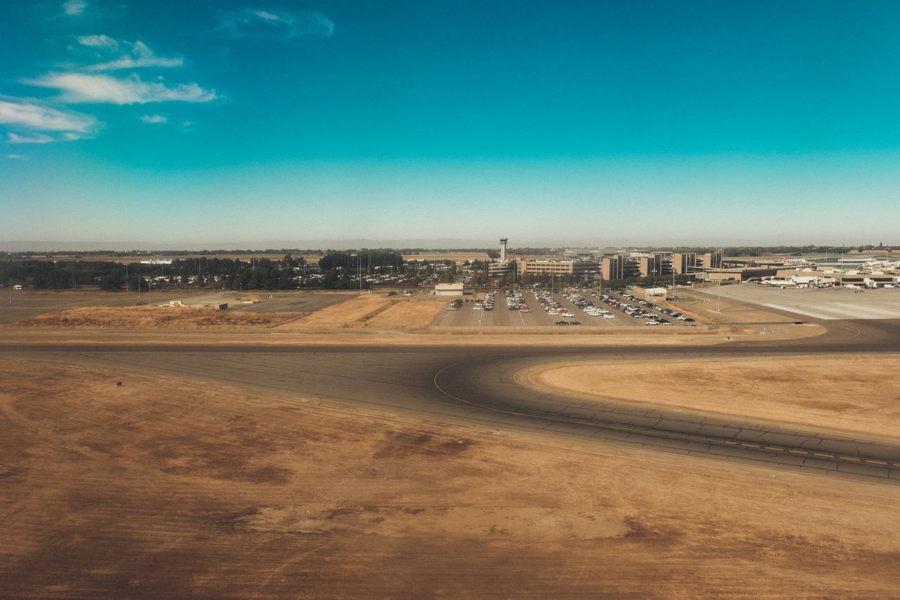 机场跑道用什么材料