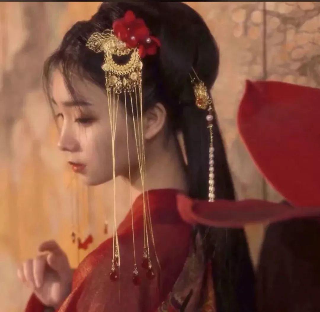 你们用过的最好看的古风闺蜜头像是什么