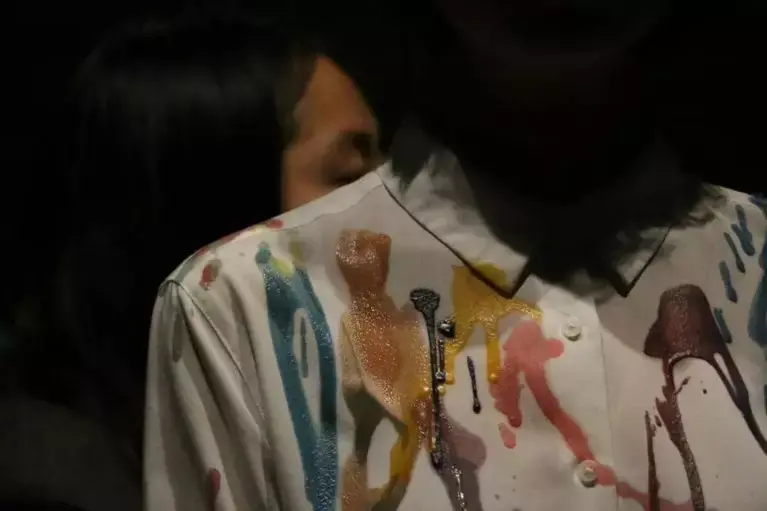 5件行为艺术作品以及小彩蛋 - 知乎