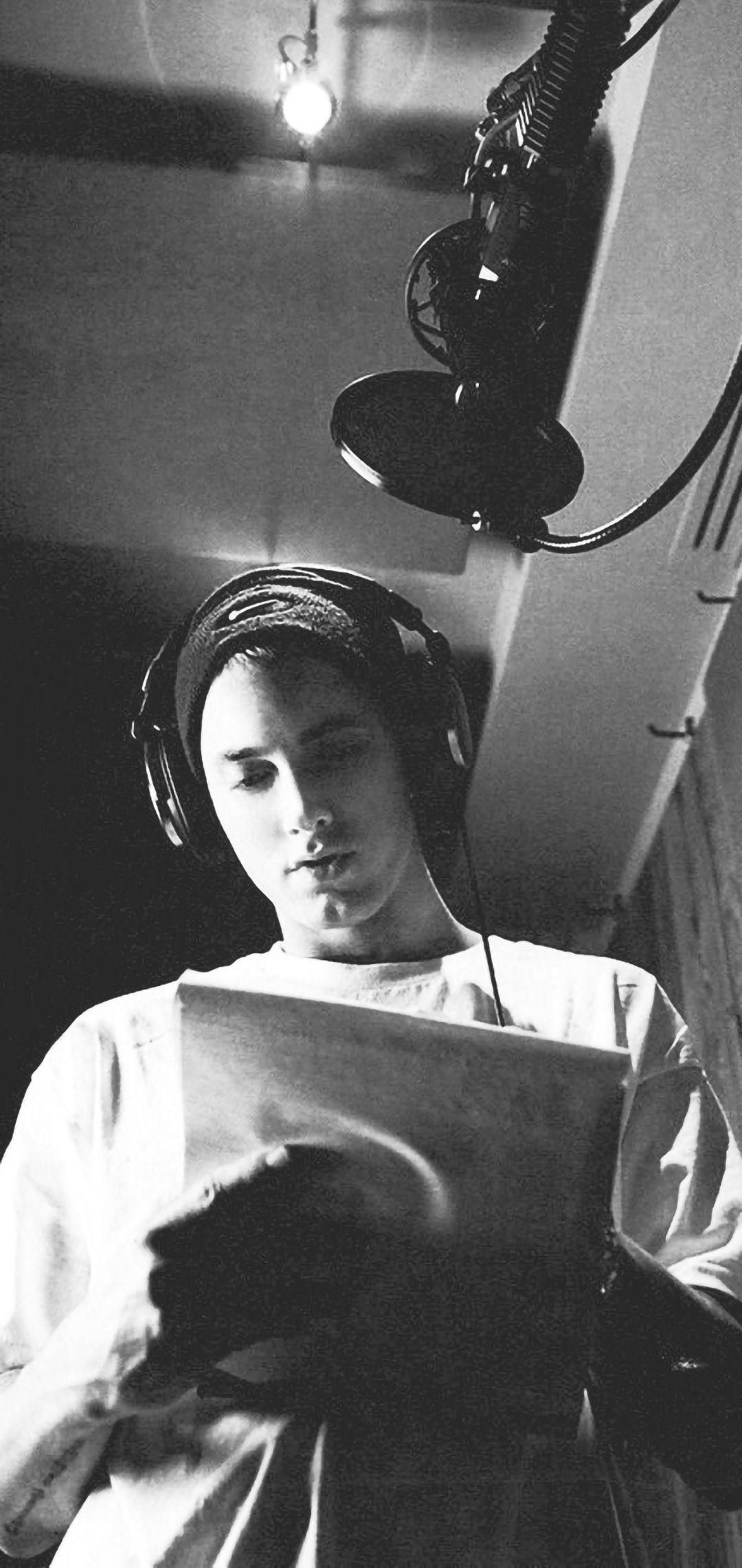 跪求好看的姆爷高清壁纸无水印那种谢谢