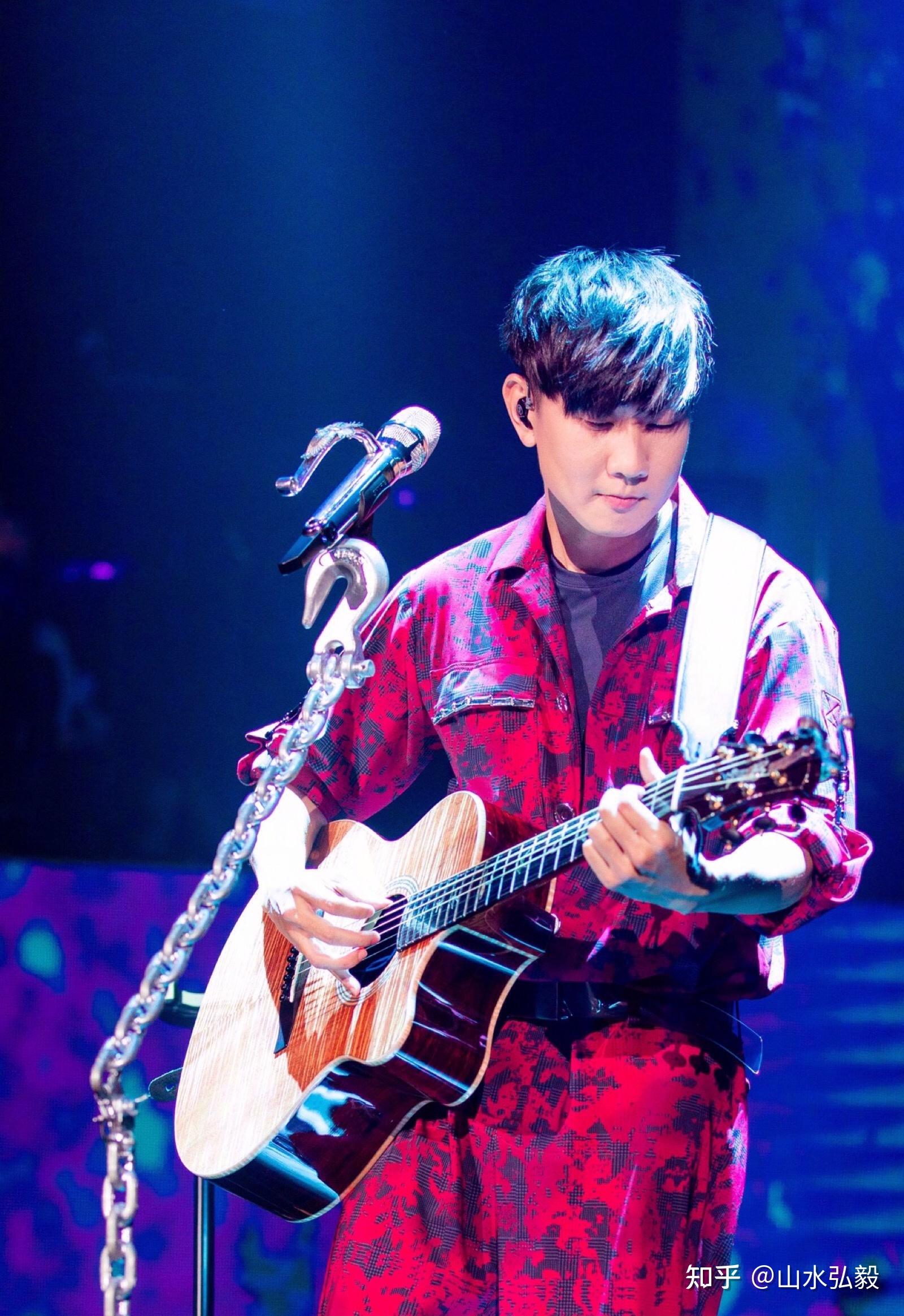 谢明皓实名举报林俊杰,潘玮柏与吴亦凡一起吸毒,强奸幼女,真实性如何?