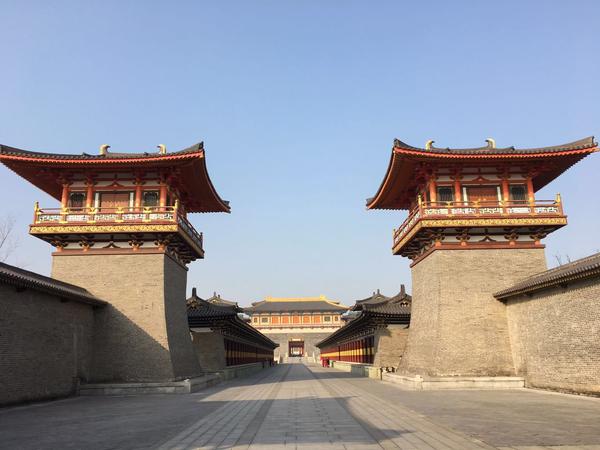 如何评价陈凯歌拍摄《妖猫传》耗资十亿建唐城,是否浪费?