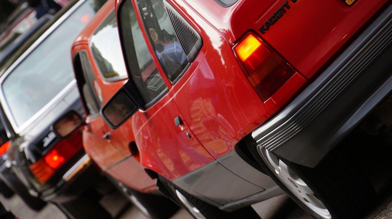 4. 大灯拆卸技巧