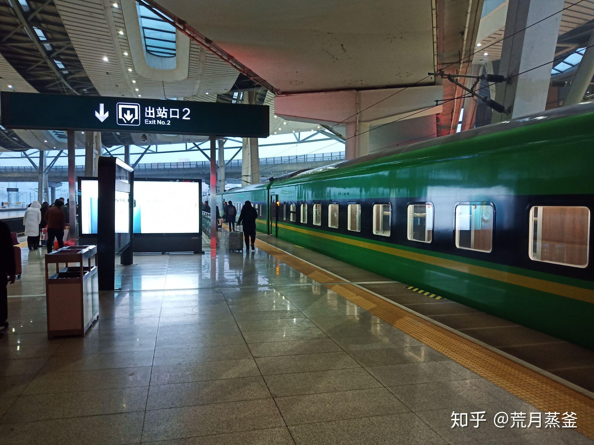 恰巧,终到北京站的d718次此时3道正线通过北京南普速场,通过时间为6