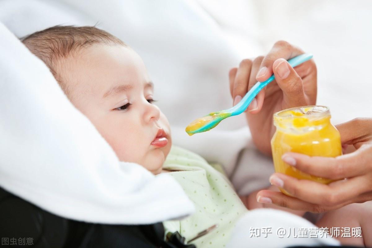 婴孩面包中国吃 库存照片. 图片 包括有 健康, 眼睛, 敬慕, 子项, 盖帽, 聚会所, 幸福, 首先, 滑稽 - 7884412