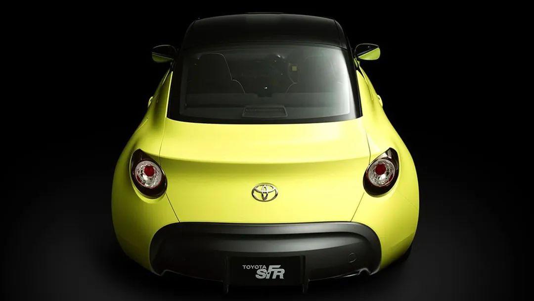 男人100中毒46l油耗丰田这极品车18万你买吗