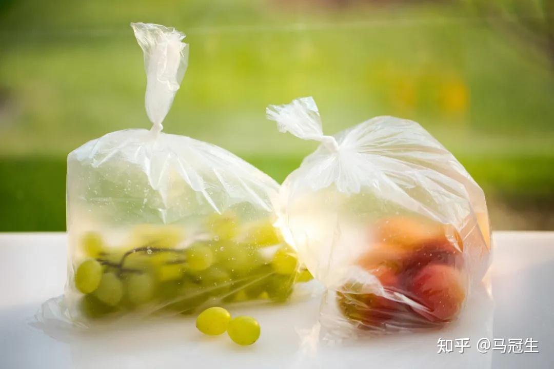 用塑料袋,黑色餐盒,发泡塑料装的外卖都有毒?