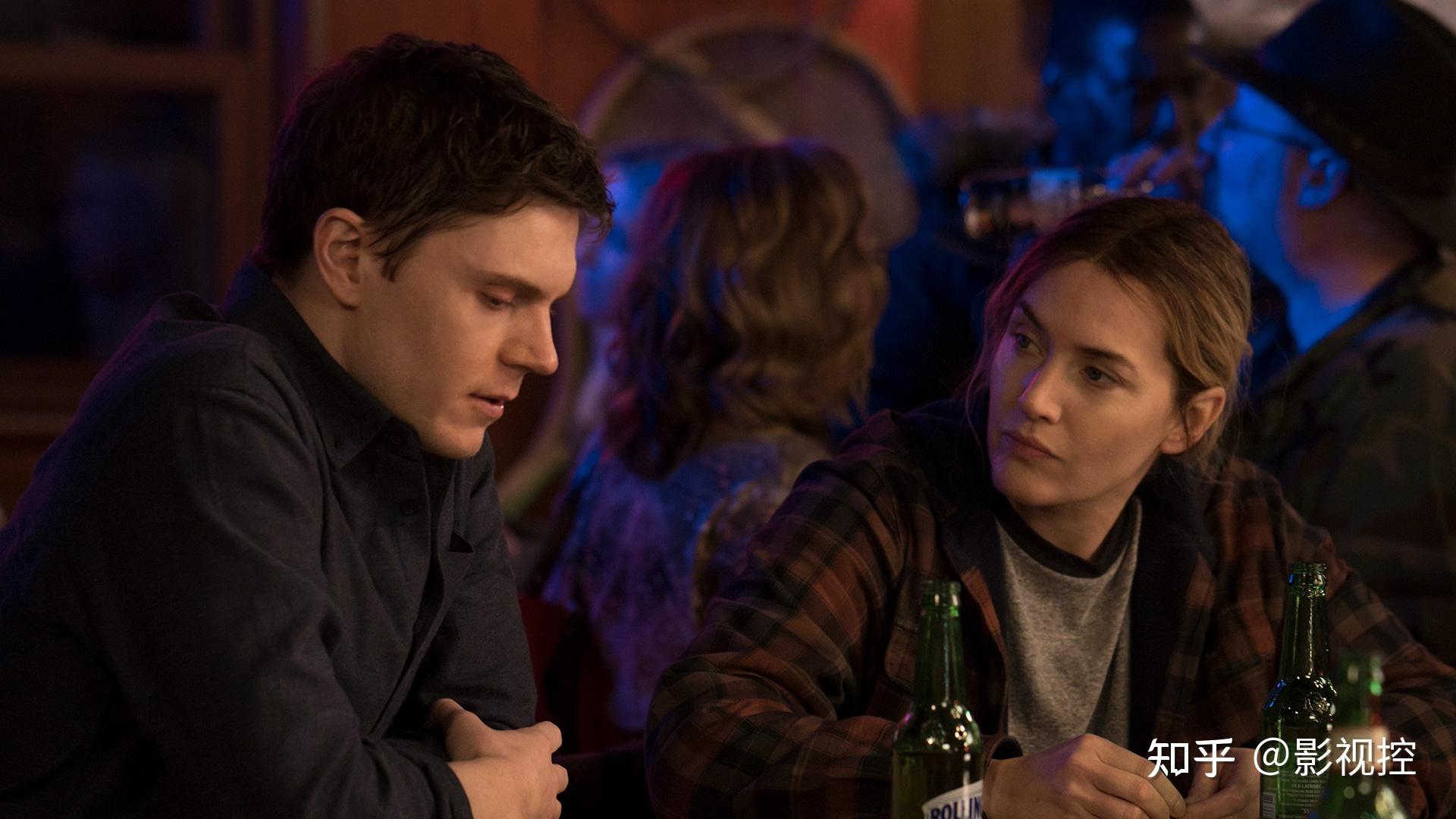 东城梦魇一个空虚荒诞的小镇一起少女死亡之案