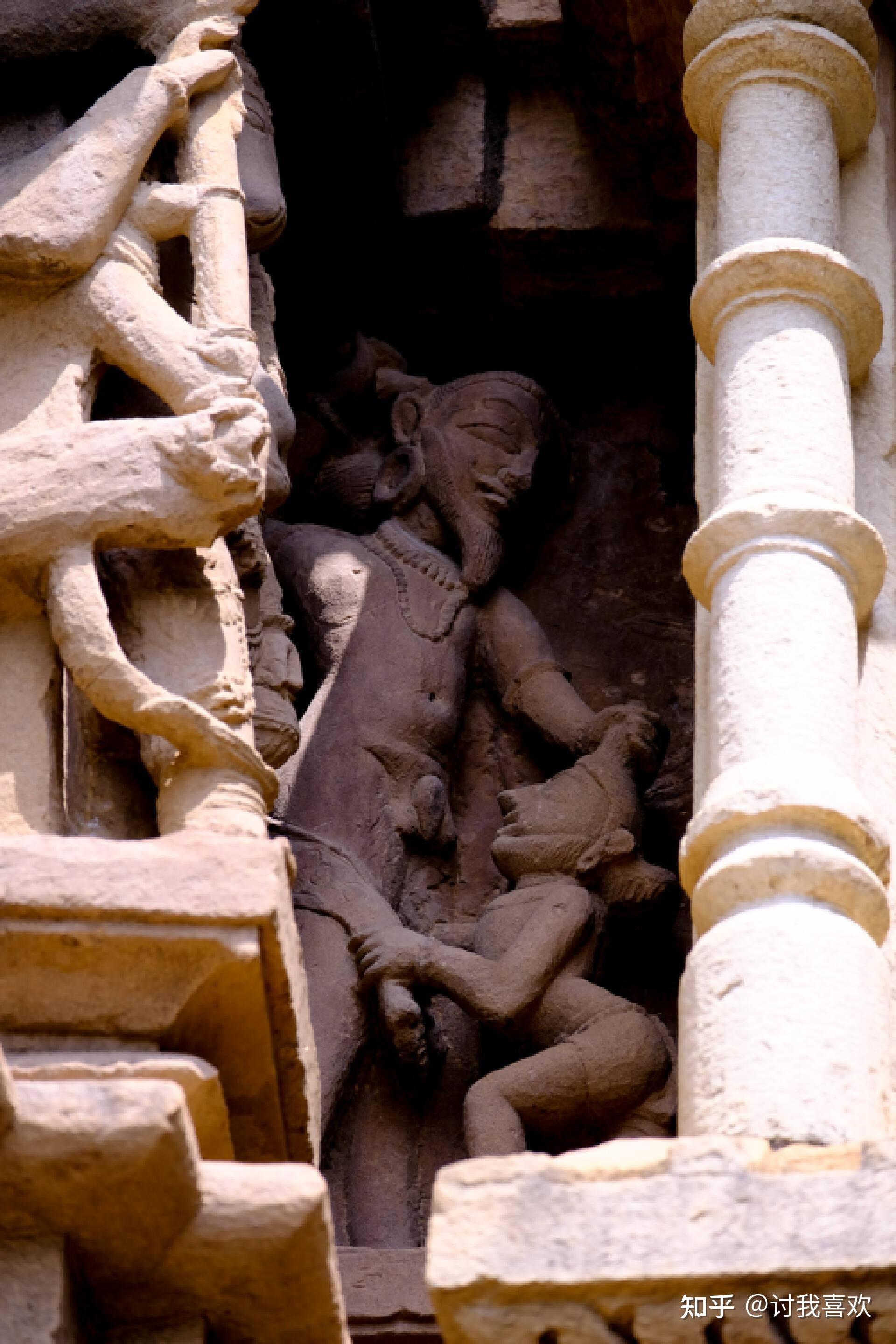 性爱寺庙与雕塑