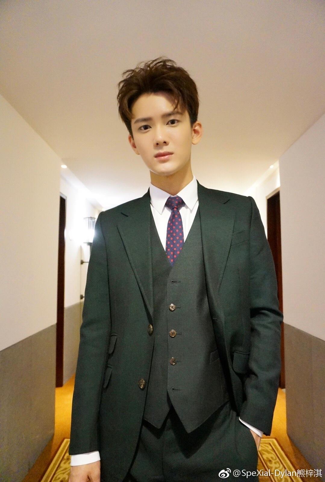 如何评价熊梓淇? - 知乎