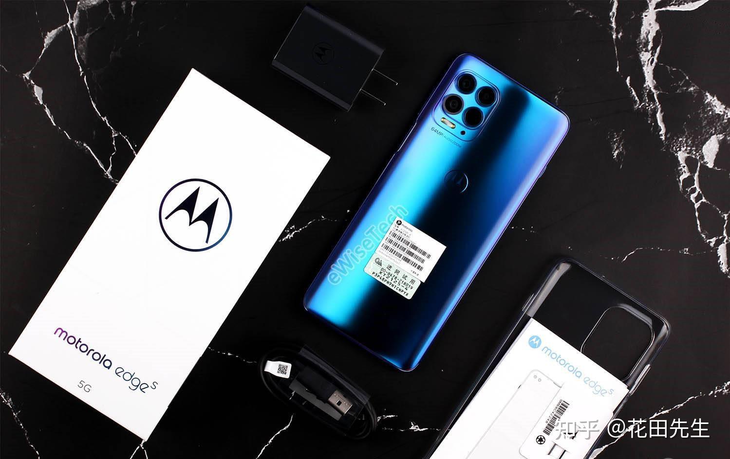 motorolaedges开箱还是熟悉的声音hellomoto