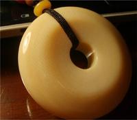 亚洲象体型小于非洲象,且只有雄象才有象牙,牙型一般较小,一般呈较致