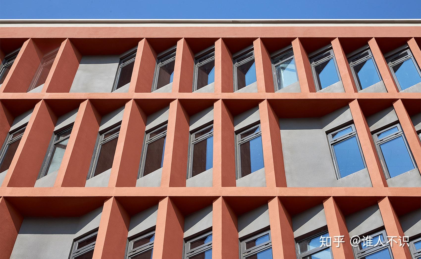 明亮而不刺眼,活泼但不招摇的教学楼立面设计. - 知乎