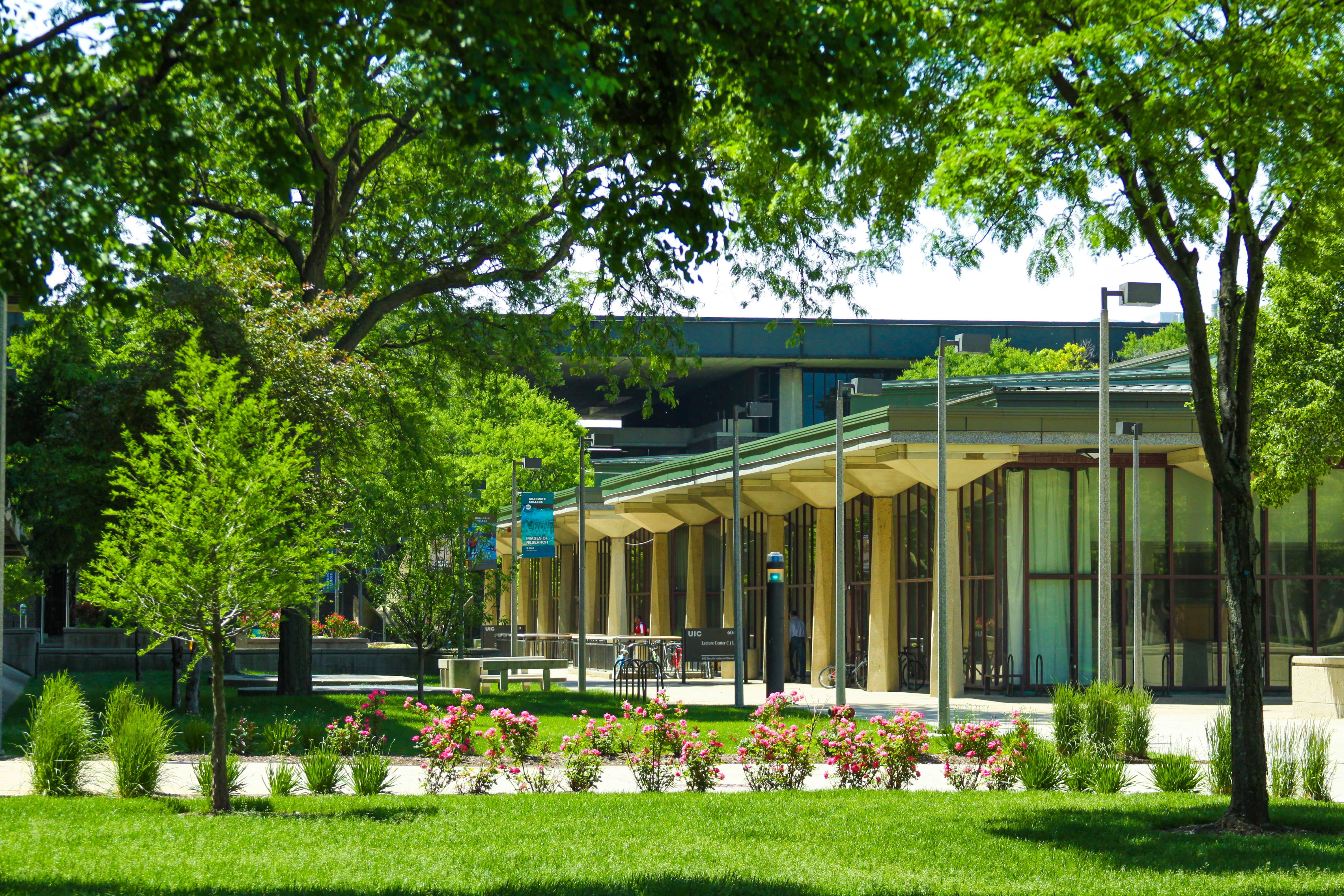 喜报美国伊利诺伊大学芝加哥分校uic被华尔街日报泰晤士高等教育评选