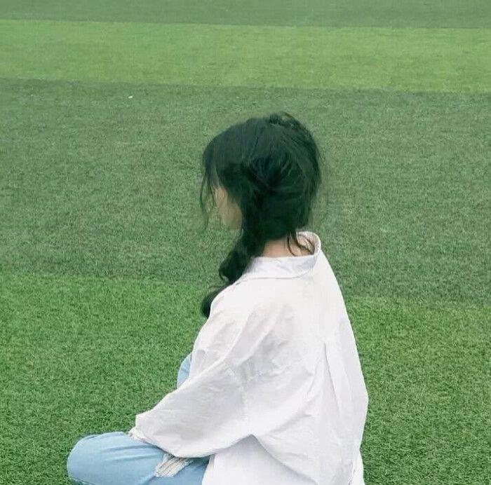 有收集背影的女人物头像或动漫头像吗