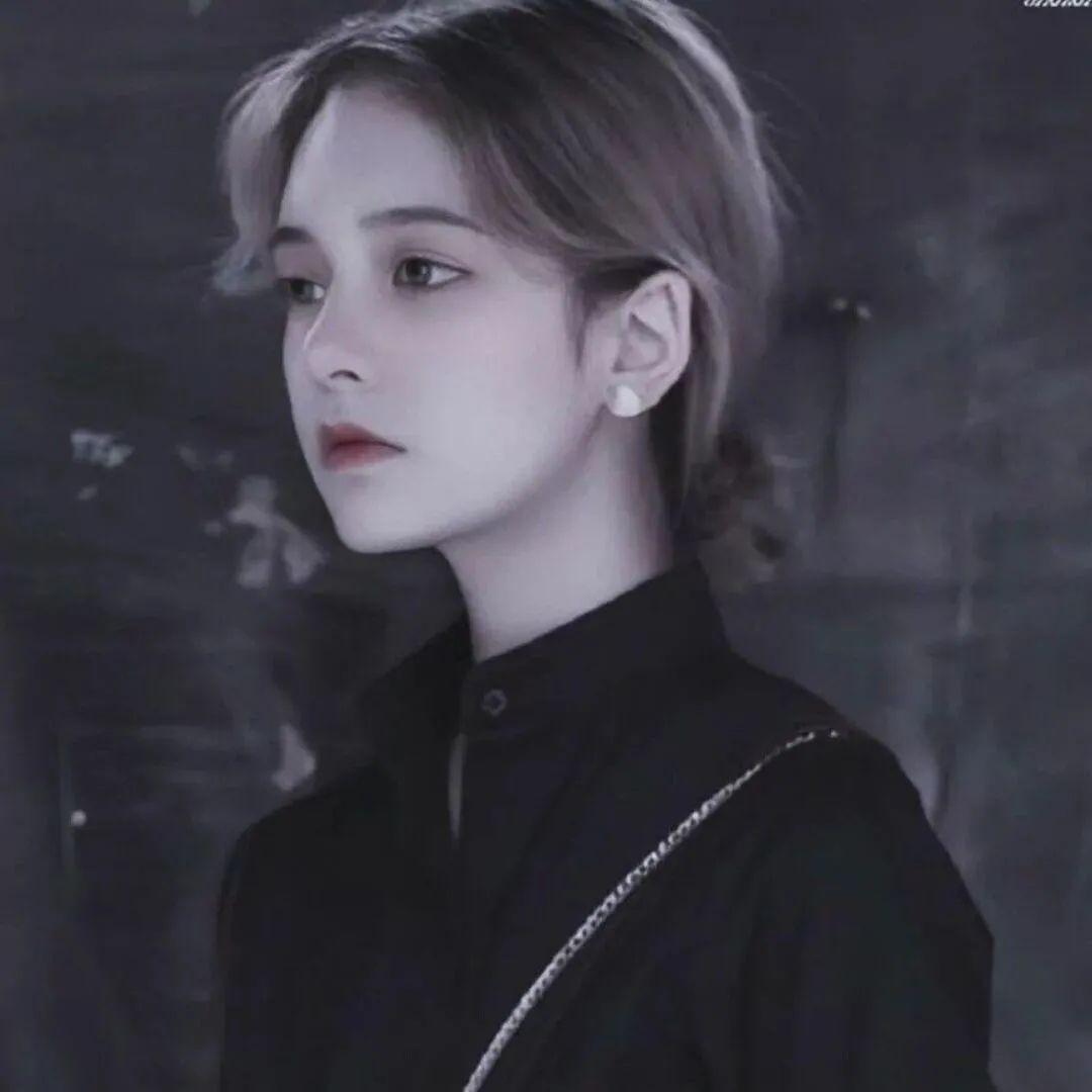 有没有好看的女生微信头像,温柔一点的,真人的头像? - 知乎