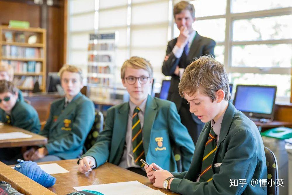 热爱音乐艺术的顶尖英国中学stbenedictsschool