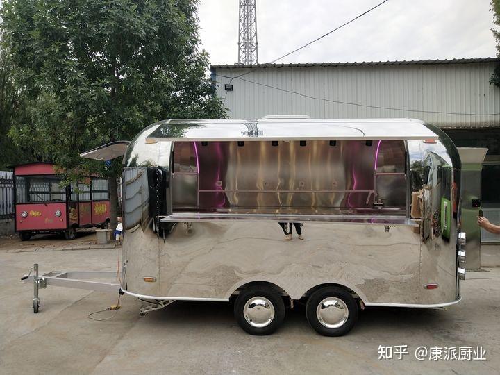 餐车,不仅美观时尚,而且具有高性价比,成为了流动餐饮的理想之选