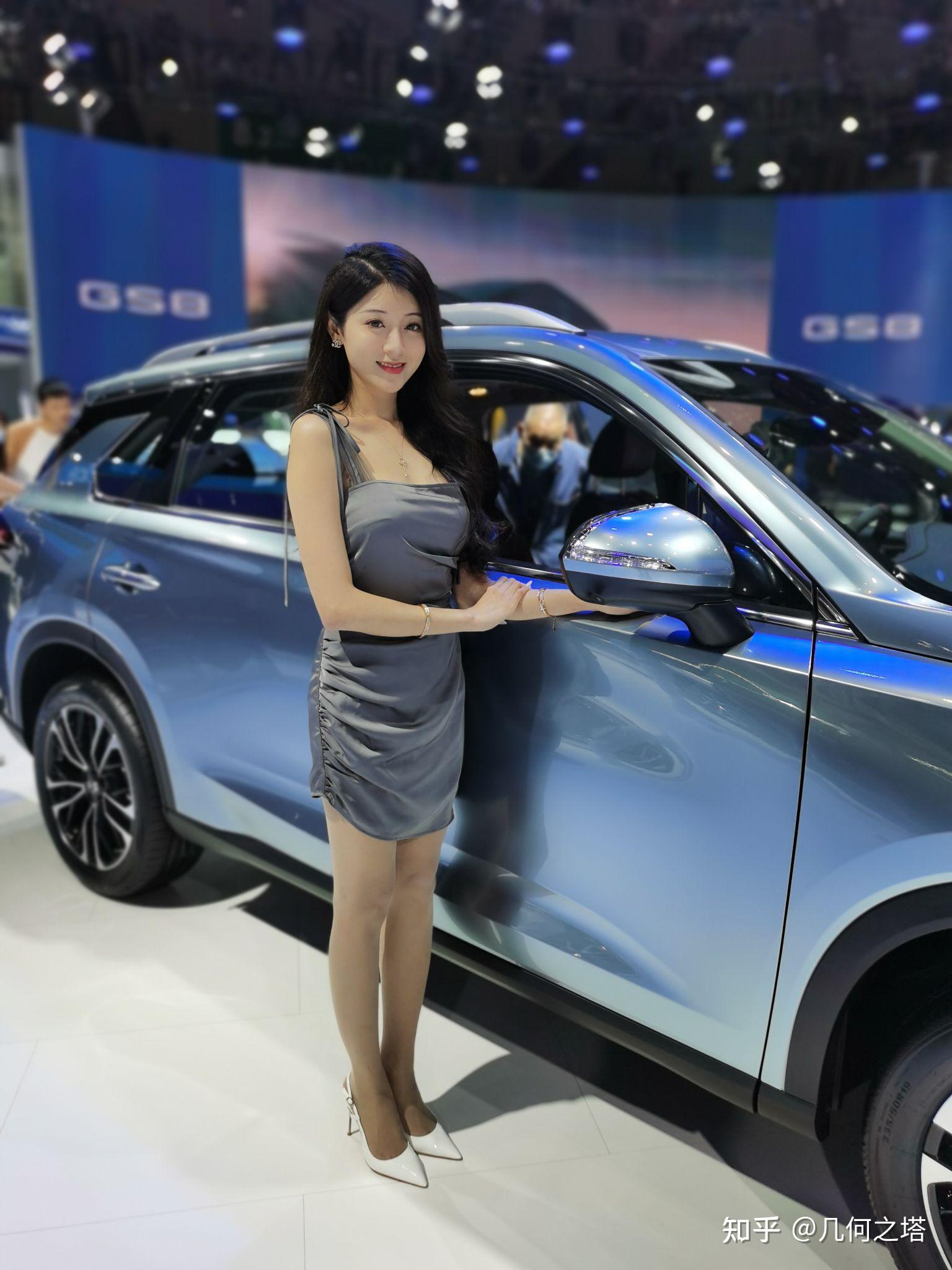 车展上,你会因为车模漂亮而去关注车吗? - 知乎