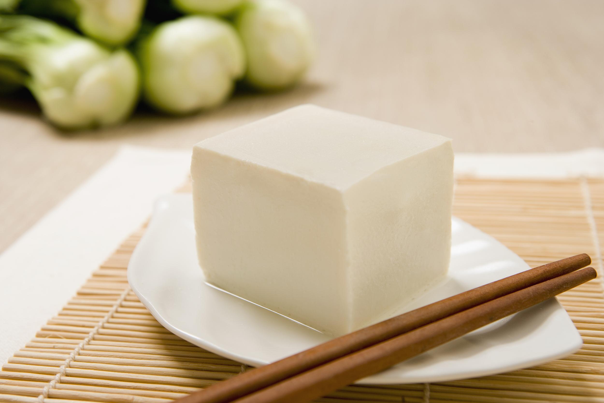 豆腐怎样做好吃入味，加2勺它，增香又提味，比麻婆豆腐更好吃！__凤凰网