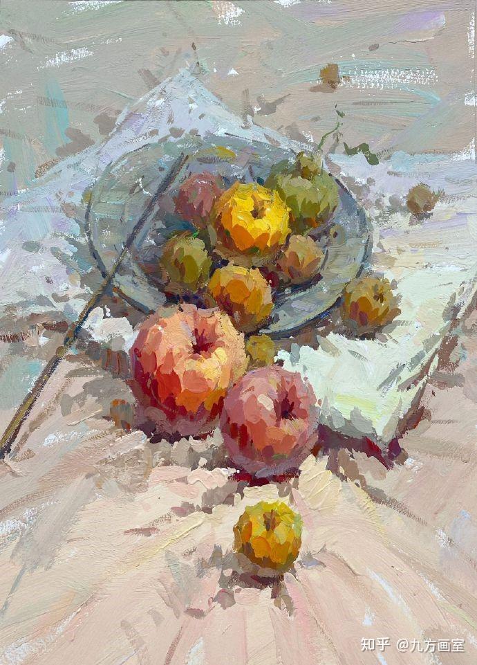 色彩静物怎样整体的调色,我现在静物单体画得不错,怎么把衬布背景融合